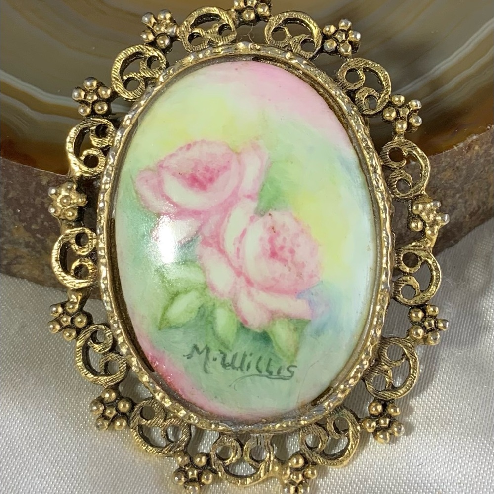 Vintage Floral Hand painted cameo brooch